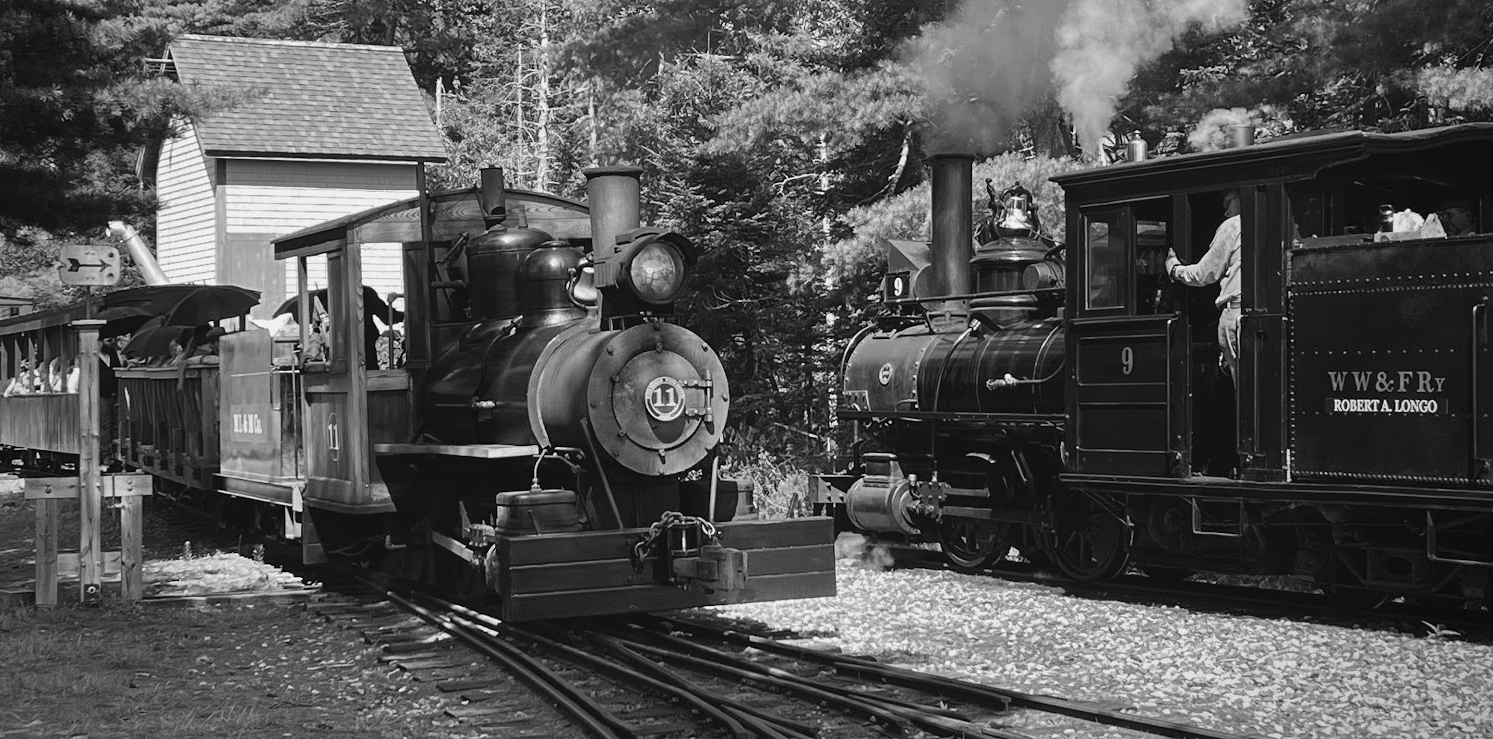 WW&F locomotive 9 and ML&M 11 meet at the WW&F Railway Museum in Alna, Maine.